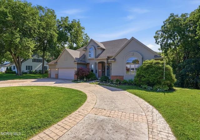 Homes for sale in Waterville, OH | 6921 N River Rd, Waterville, OH 43566 | MLS# 10010343