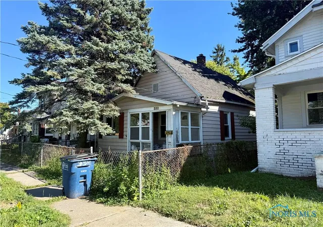 2nd image of 332 E Lake St, Toledo, OH 43608 | MLS# 10010282