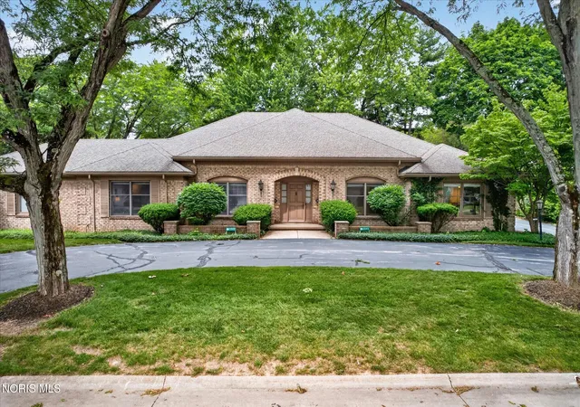 88th image of 2043 Whitehall Rd, Ottawa Hills, OH 43606 | MLS# 10010429