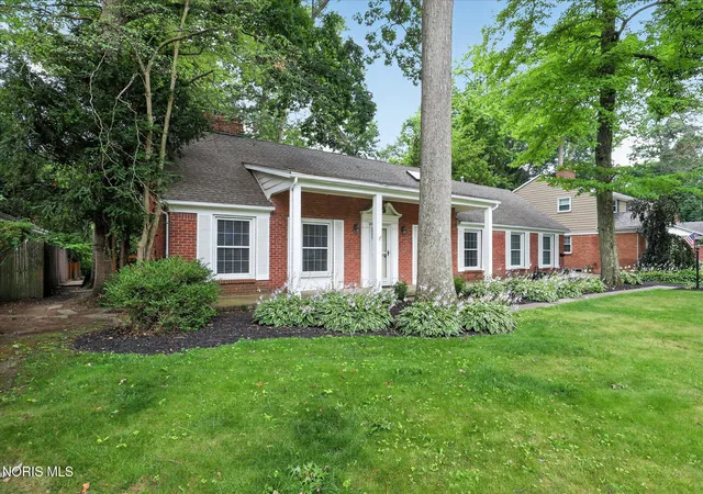 Homes for sale in Toledo, OH | 4533 Penridge Rd, Toledo, OH 43615 | MLS# 10010407