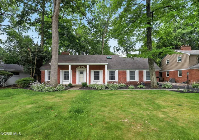 Homes for sale in Toledo, OH | 4533 Penridge Rd, Toledo, OH 43615 | MLS# 10010407