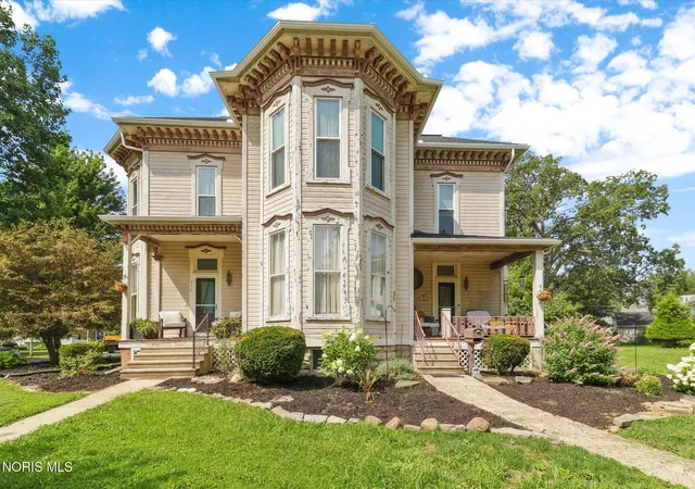 1st image of 312 Monroe St, Fremont, OH 43420 | MLS# 10010295