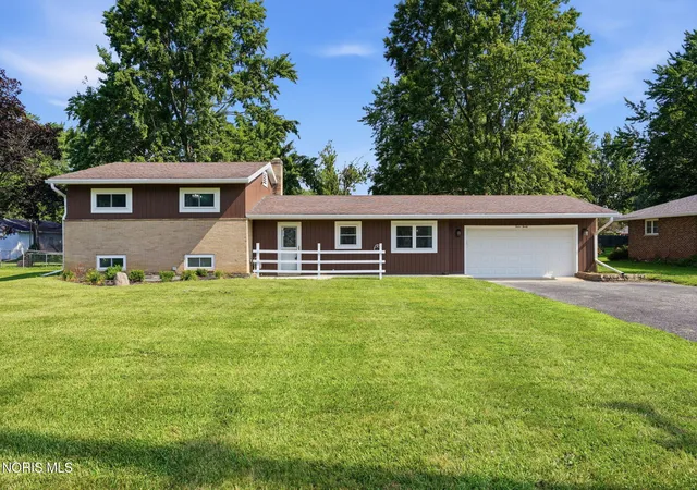 1st image of 1220 6th St, Findlay, OH 45840 | MLS# 10010441