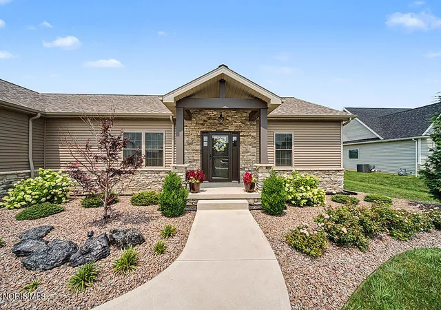 2nd image of 844 Autumn Ave, Carey, OH 43316 | MLS# 10010541