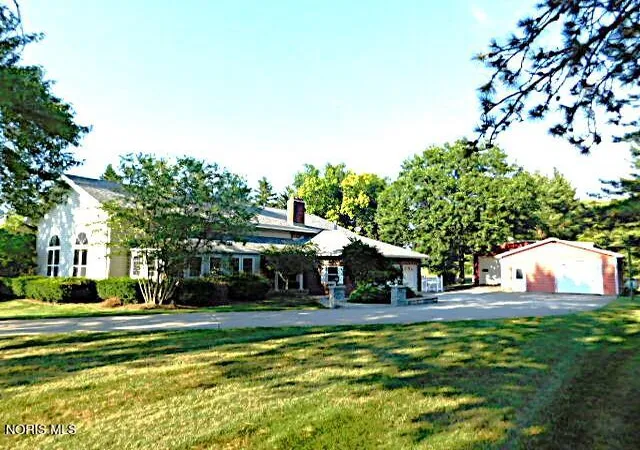 Homes for sale in Findlay, OH | 3241 Township Road 232, Findlay, OH 45840 | MLS# 10010352