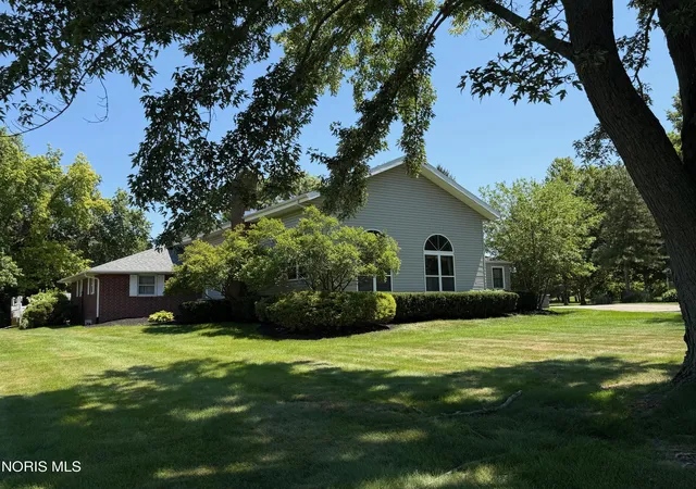 Photo 3 of Single family home for sale at 3241 Township Rd 232, Findlay, OH 45840 | MLS# 10010352 | Listing updated on 2026-08-28