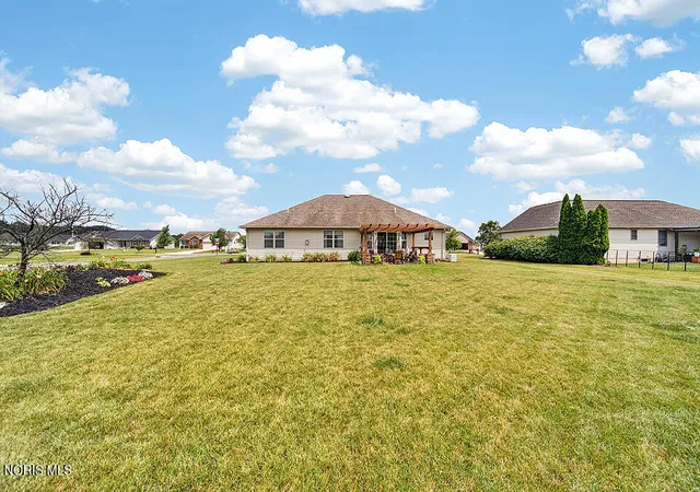 Homes for sale in Findlay, OH | 13319 Arrowhead Dr, Findlay, OH 45840 | MLS# 10010423