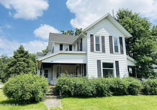 1st image of 702 S Main St, Ada, OH 45810 | MLS# 10010349