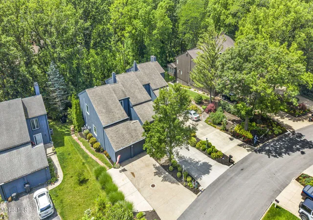 Photo 1 of Condo for sale at 3931 Hilltop Dr, Huron, OH 44839 | MLS# 10010360 | Listing updated on 2026-09-02