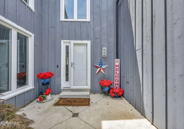 Photo 2 of Condo for sale at 3931 Hilltop Dr, Huron, OH 44839 | MLS# 10010360 | Listing updated on 2026-09-02