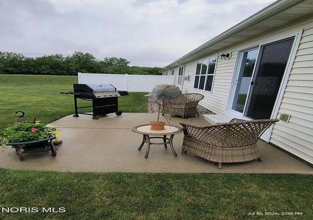 3rd image of 8408 Birchwood Ln, Northwood, OH 43619 | MLS# 10010365
