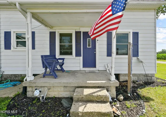 Photo 3 of Single family home for sale at 11176 County Rd 6 75, Montpelier, OH 43543 | MLS# 10010420 | Listing updated on 2026-10-12
