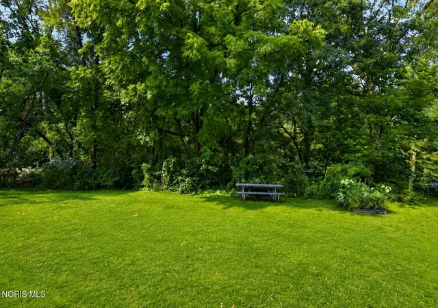 27th image of 1518 Eastgate Rd, Toledo, OH 43614 | MLS# 10010401
