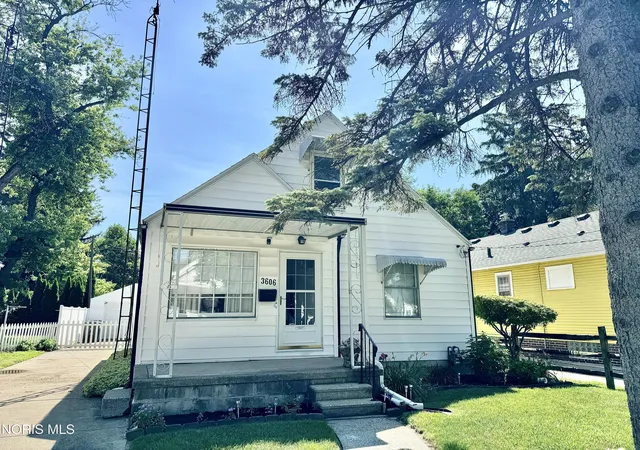 Photo 1 of Sale Pending at 3606 Burton Ave, Toledo, OH 43612 | MLS# 10010422 | Listing updated on 2026-09-18