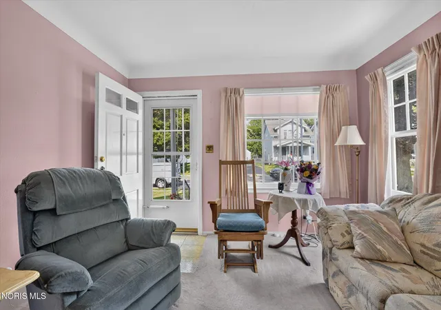 Photo 4 of Sale Pending at 3606 Burton Ave, Toledo, OH 43612 | MLS# 10010422 | Listing updated on 2026-09-18