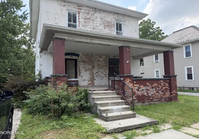 Photo 1 of Single family home for sale at 225 E South St, Fostoria, OH 44830 | MLS# 10010455 | Listing updated on 2026-07-21