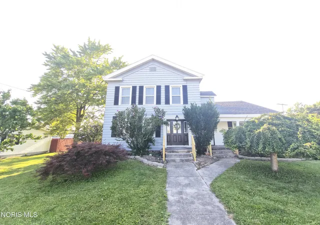 Photo 1 of Single family home for sale at 1695 N Union St, Fostoria, OH 44830 | MLS# 10010459 | Listing updated on 2026-09-04