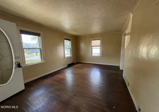 3rd image of 2724 Eldora Dr, Toledo, OH 43613 | MLS# 10010452