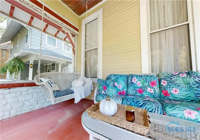 Photo 4 of Single family home for sale at 2459 Scottwood Ave, Toledo, OH 43620 | MLS# 10010425 | Listing updated on 2026-08-29