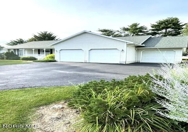 2nd image of 530 Sunset Dr, Upper Sandusky, OH 43351 | MLS# 10010451