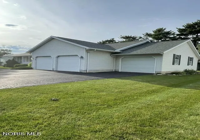 3rd image of 530 Sunset Dr, Upper Sandusky, OH 43351 | MLS# 10010451