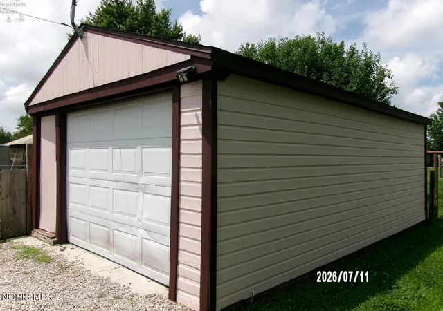 2nd image of 208 W Washington St, Oak Harbor, OH 43449 | MLS# 10010435