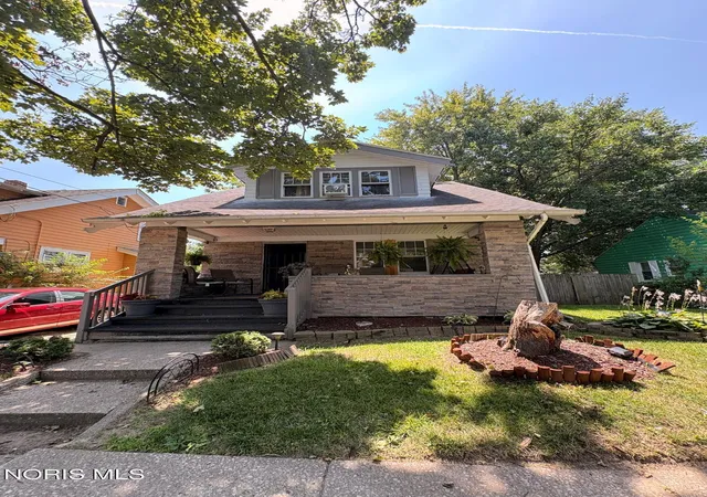1st image of 1929 Barrows St, Toledo, OH 43613 | MLS# 10010447