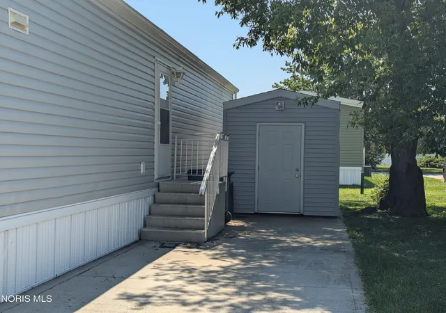 Homes for sale in Port Clinton, OH | 1727 S Morningside Dr #1727, Port Clinton, OH 43452 | MLS# 10010443