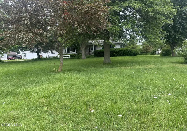 Homes for sale in Fostoria, OH | 11071 W Township Road 112, Fostoria, OH 44830 | MLS# 10010475