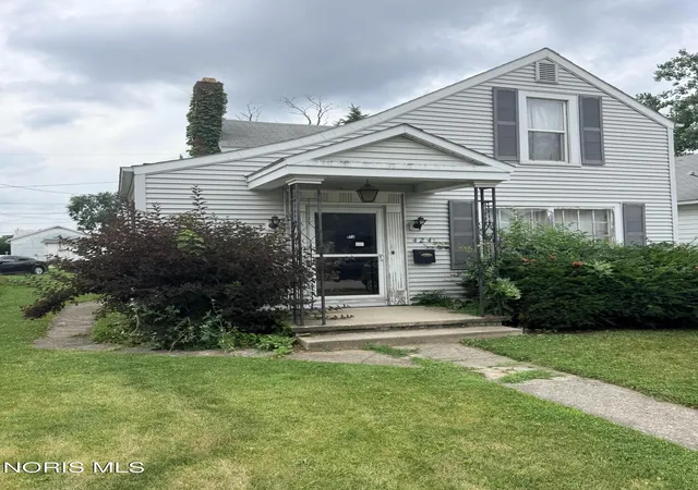 1st image of 424 Highland St, Defiance, OH 43512 | MLS# 10010479