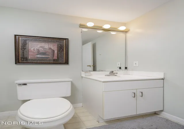 Condo for sale in building located at 1608 Saddlebrook Ct, Toledo, OH 43615 - Unit # C