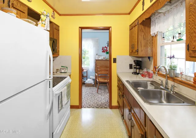 Homes for sale in Port Clinton, OH | 4336 E Ledge Rd, Port Clinton, OH 43452 | MLS# 10010476