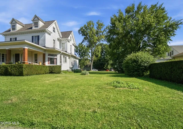 Homes for sale in Findlay, OH | 412 W Lincoln St, Findlay, OH 45840 | MLS# 10010492