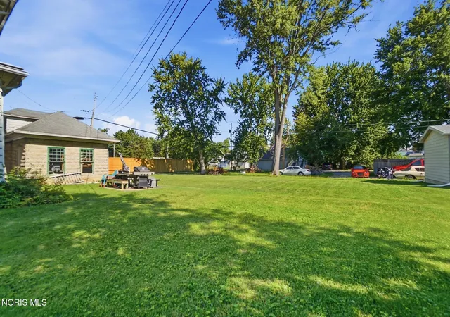 Homes for sale in Findlay, OH | 412 W Lincoln St, Findlay, OH 45840 | MLS# 10010492