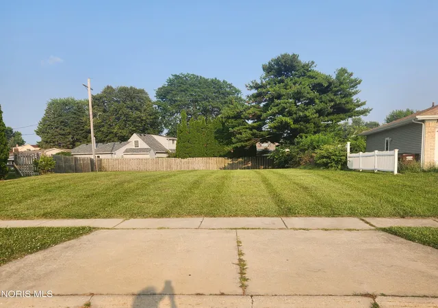 Photo 2 of Land for sale at 5850 Rounding River Ln, Toledo, OH 43611 | MLS# 10010723 | Listing updated on 2026-08-28
