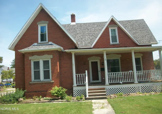 Homes for sale in Oak Harbor, OH | 118 Brooklyn St, Oak Harbor, OH 43449 | MLS# 10010507