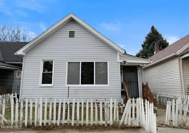 2nd image of 310 Bronson Ave, Toledo, OH 43608 | MLS# 10010512