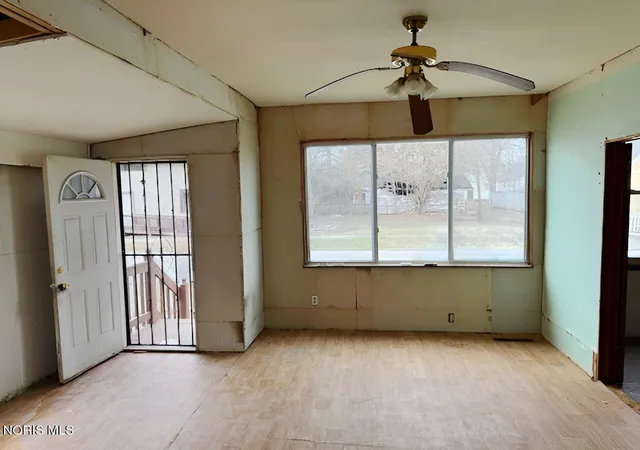 Photo 3 of Sale Pending at 310 Bronson Ave, Toledo, OH 43608 | MLS# 10010512 | Listing updated on 2026-08-31