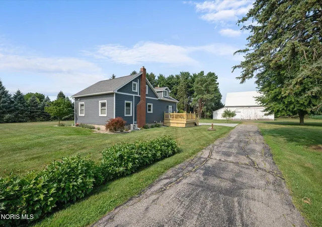 2nd image of 5300 Weckerly Rd, Monclova, OH 43542 | MLS# 10010581