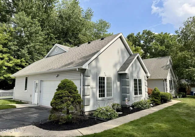 4th image of 2312 Ronaldo Rd, Toledo, OH 43615 | MLS# 10010601