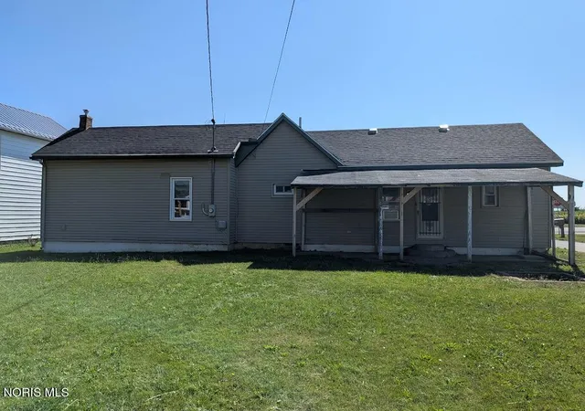 Photo 4 of Single family home for sale at 113 N Henry St, Malinta, OH 43535 | MLS# 10010542 | Listing updated on 2026-10-06