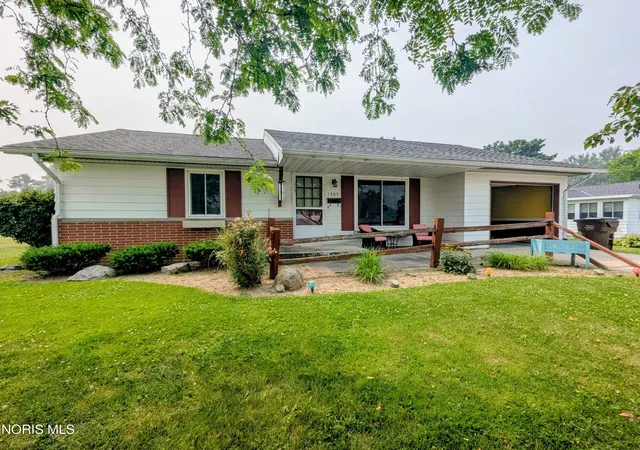 Photo 1 of Sale Pending at 1309 S Platt St, Montpelier, OH 43543 | MLS# 10010576 | Listing updated on 2026-09-14