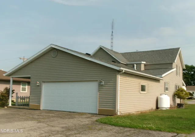 Photo 3 of Single family home for sale at 104 E Main Cross St, Miller City, OH 45864 | MLS# 10010802 | Listing updated on 2026-07-21