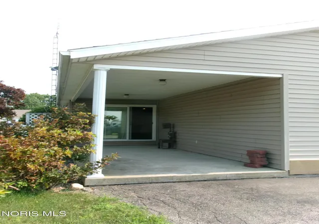 Photo 4 of Single family home for sale at 104 E Main Cross St, Miller City, OH 45864 | MLS# 10010802 | Listing updated on 2026-07-21