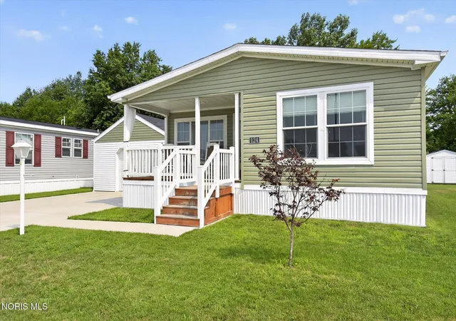 Photo 4 of Manufactured home for sale at 14900 County Rd H #124, Wauseon, OH 43567 | MLS# 10010600 | Listing updated on 2026-09-16
