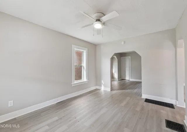 Photo 3 of Single family home for sale at 3907 Lagrange St, Toledo, OH 43612 | MLS# 10010696 | Listing updated on 2026-07-24