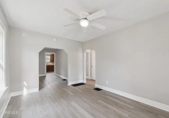 Photo 3 of Single family home for sale at 3907 Lagrange St, Toledo, OH 43612 | MLS# 10010696 | Listing updated on 2026-07-24