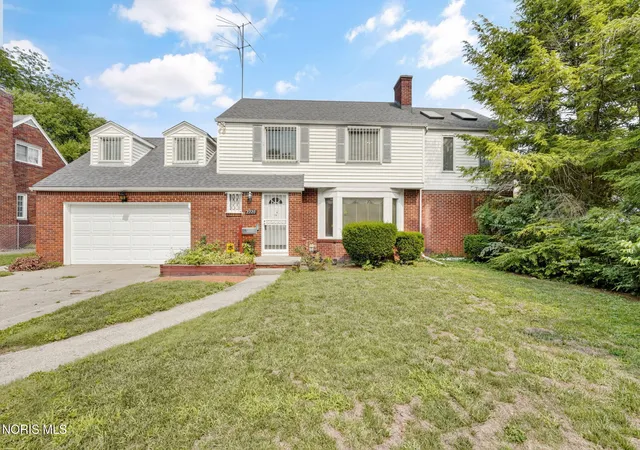 Single family home for sale at 2920 Pemberton Dr, Toledo, OH 43606 | MLS# 10010646 | Listing updated on 2026-09-09