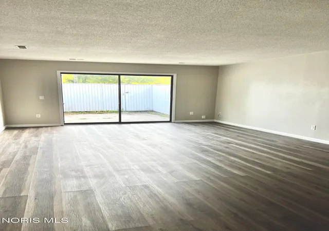 Photo 3 of Condo for sale at 2516 W Village Dr, Toledo, OH 43614 | MLS# 10010881 | Listing updated on 2026-09-13