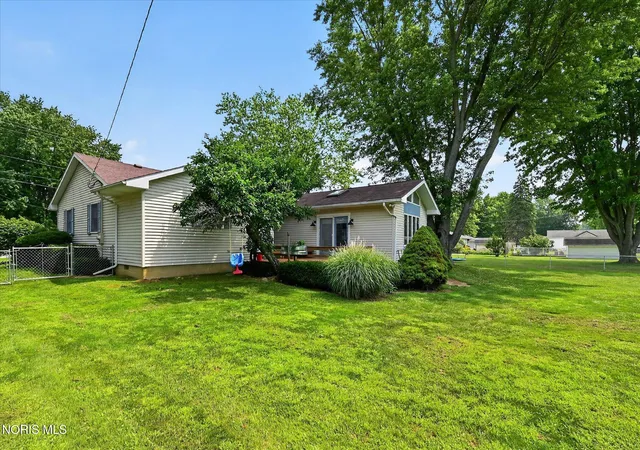 Photo 51 of Sale Pending at 309 W Cole Rd, Fremont, OH 43420 | MLS# 10010674 | Listing updated on 2026-08-26